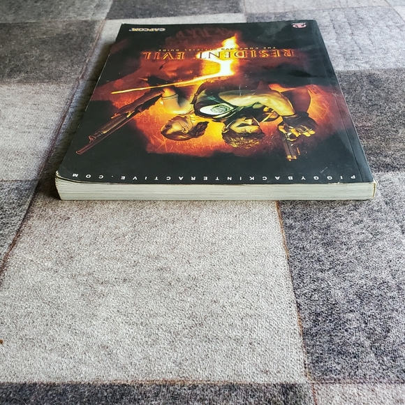 Resident Evil 5 The Complete Official Guide - Picture 8 of 15